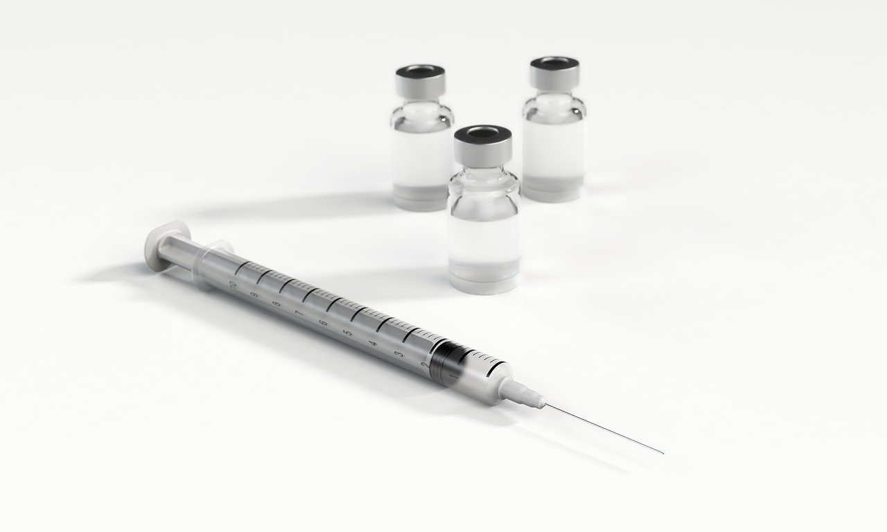 Expect failure and adverse reactions  with coronavirus vaccine