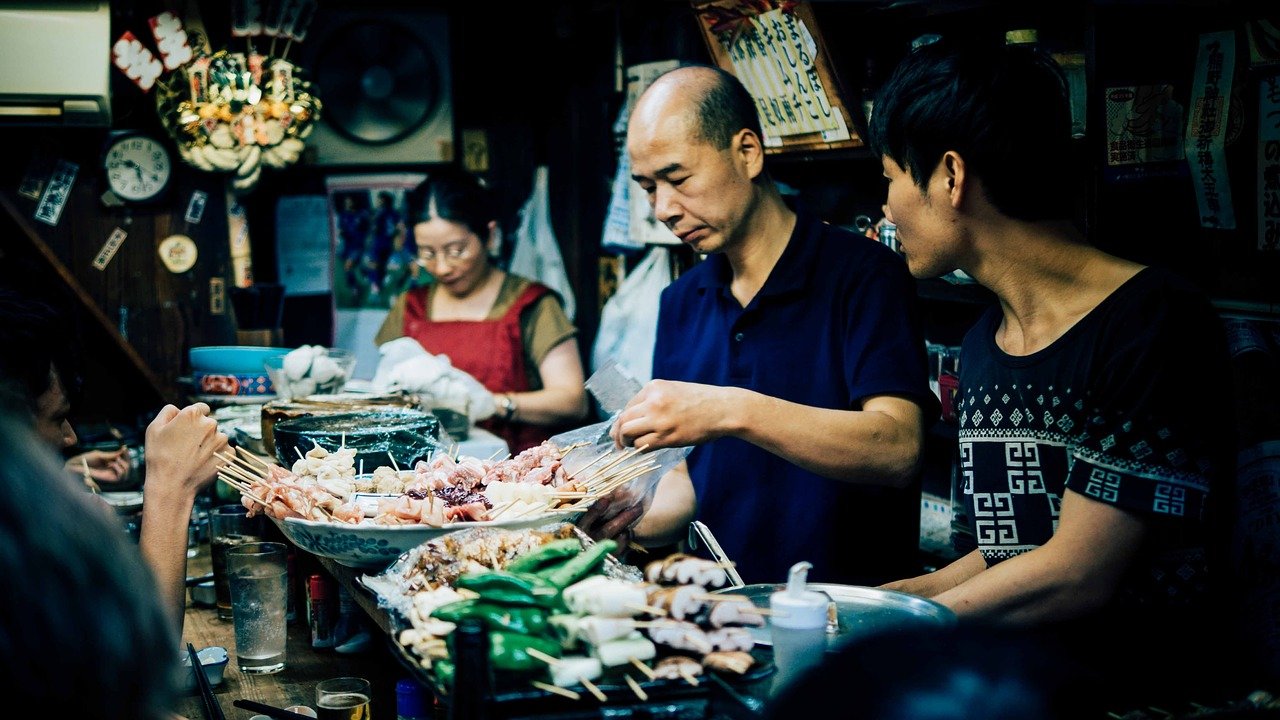 Vendors in Bacolod protest against mandatory swab tests