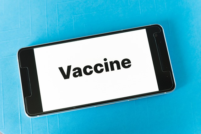 Senior NIH Expert Speaks Up Against Vaccine Mandates