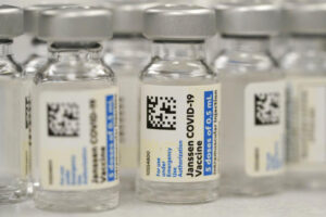 Should the government place expiration dates on vaccination cards?