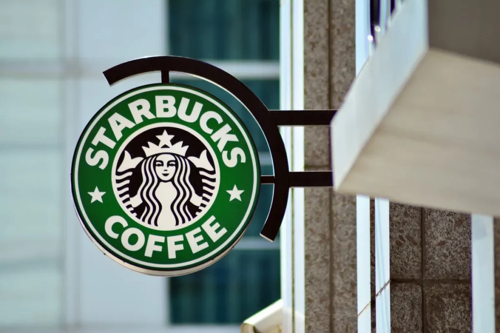 #BoycottStarbucks Trends After Starbucks Announces It’s Going Cashless