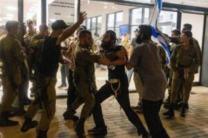 Insanity in Israel: Mob attacks military base to free soldiers who raped a Palestinian prisoner